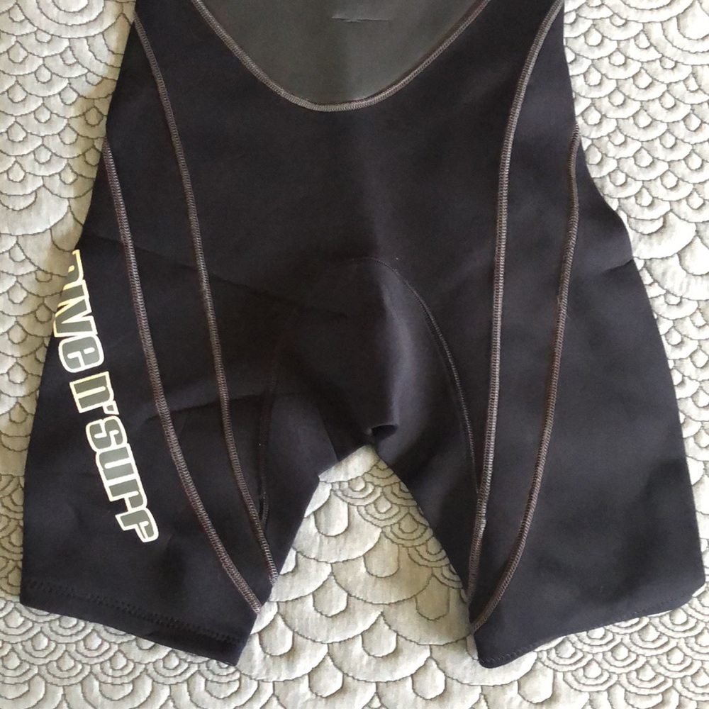 Dive N Surf Wetsuit Size S View 6